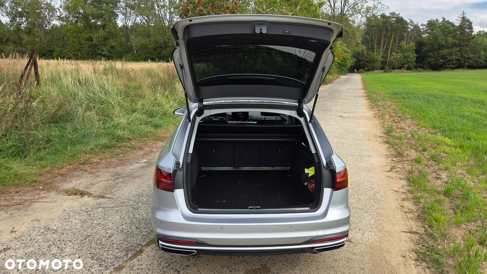 Audi A4 Avant 40 TFSI S tronic - 12