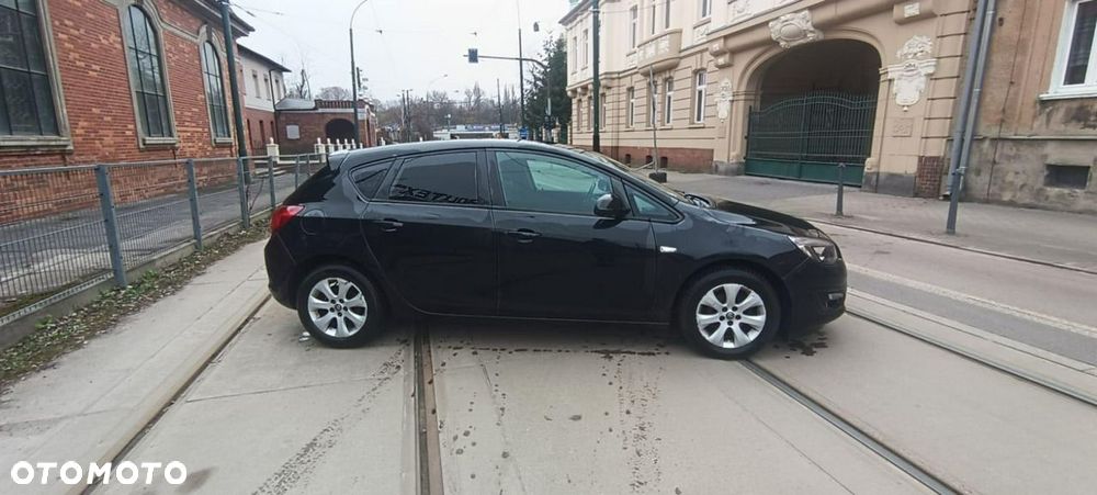 Opel Astra - 4