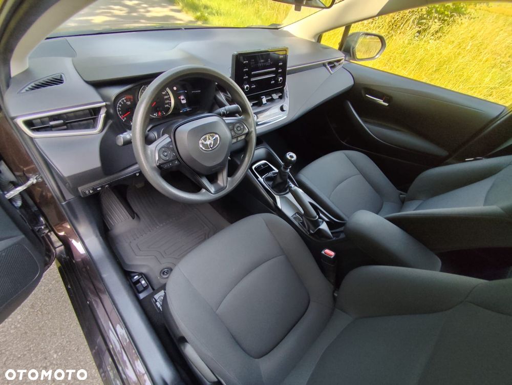 Toyota Corolla 1.6 Comfort - 16