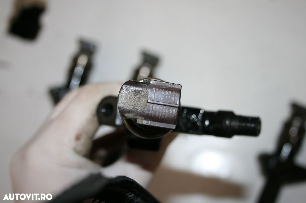 Injectoare Injector Nissan Pathfinder Navara 2.5 DCI Livram Oriunde - 1