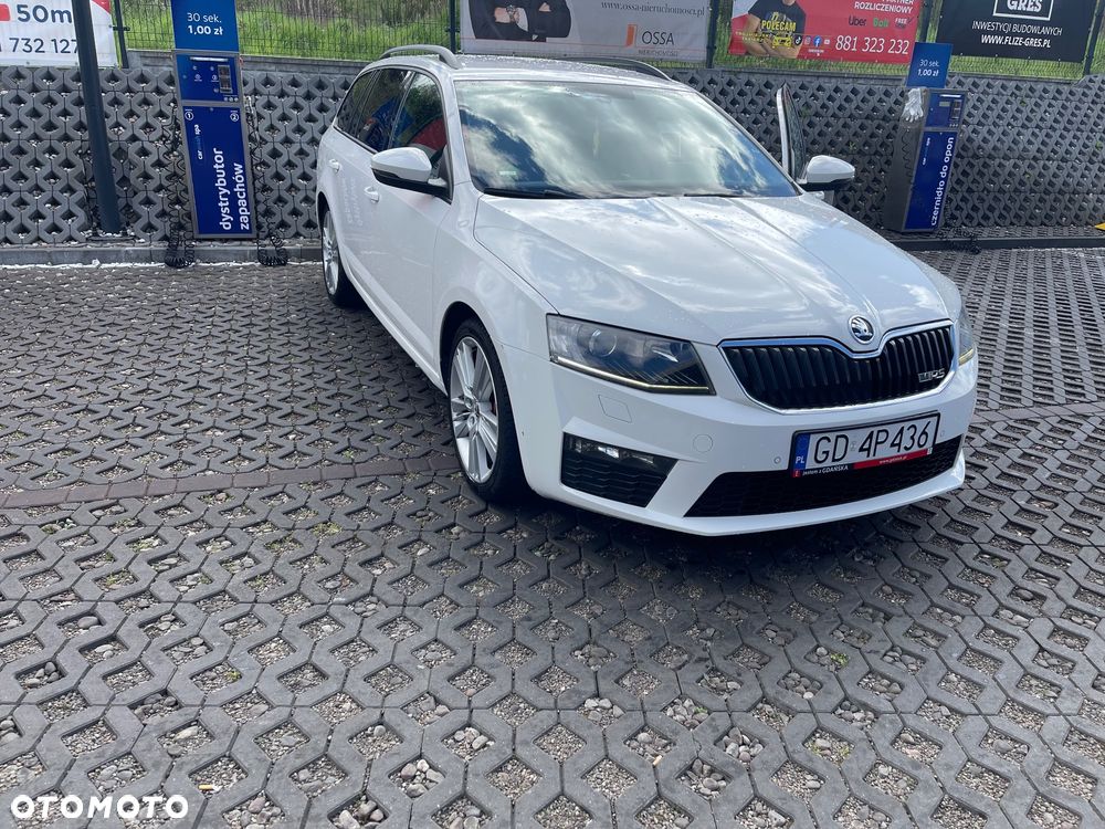 Skoda Octavia 2.0 TDI DSG RS - 16