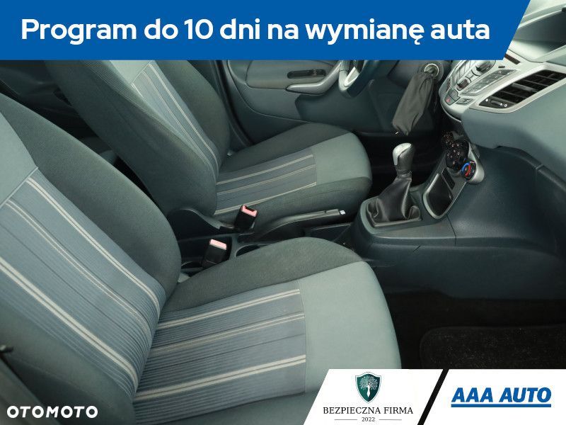 Ford Fiesta - 9