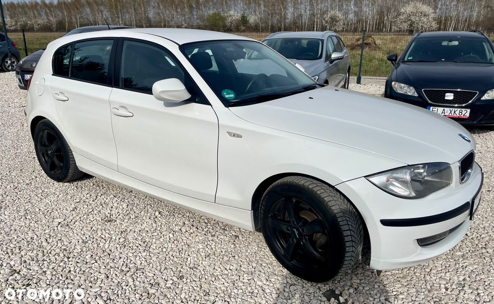 BMW Seria 1 - 25