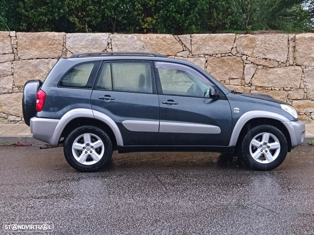 Toyota RAV4 2.0 D-4D TA - 3