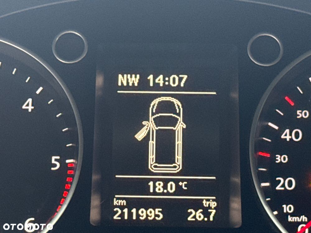 Volkswagen Passat 2.0 TDI DPF Comfortline - 18