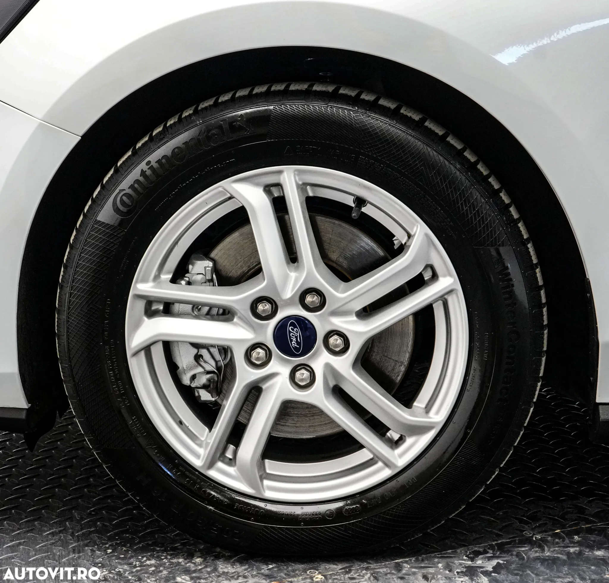 Ford Focus 1.5 EcoBlue Titanium Business - 32