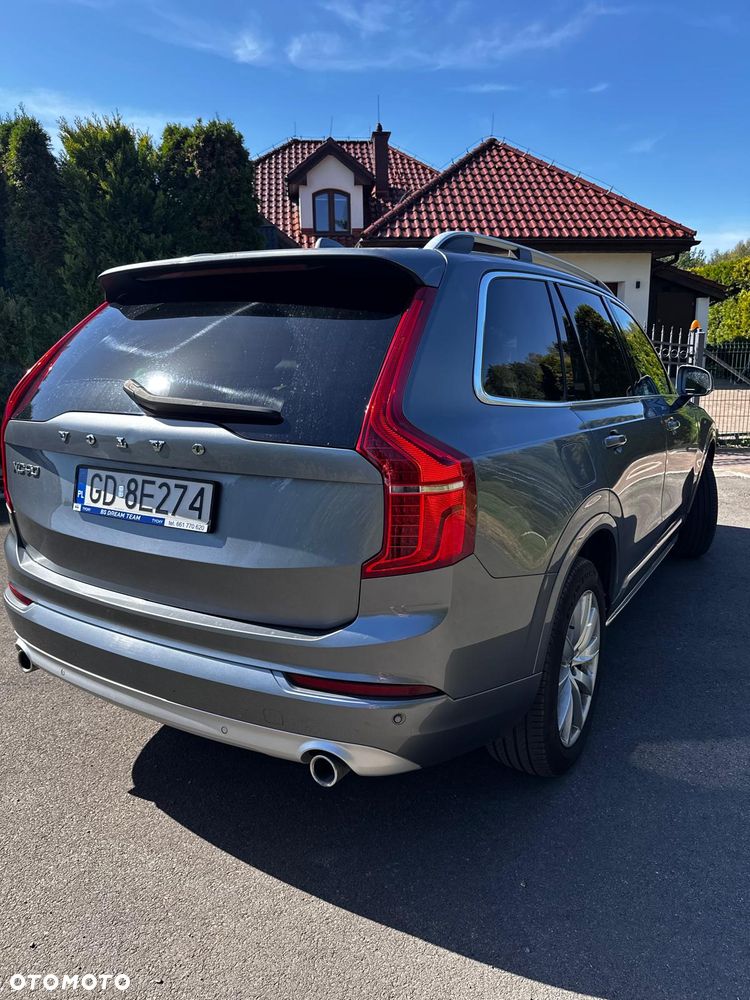 Volvo XC 90 D5 AWD Geartronic Momentum - 12