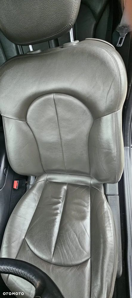 Mercedes-Benz CLK - 14