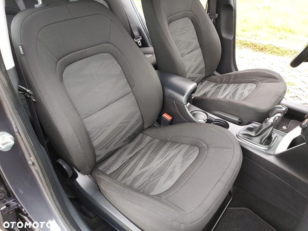 Kia Ceed 1.4 CRDi 90 SW Vision - 22