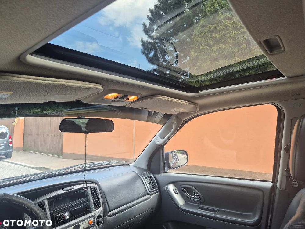 Mazda Tribute 2.3 Comfort - 11