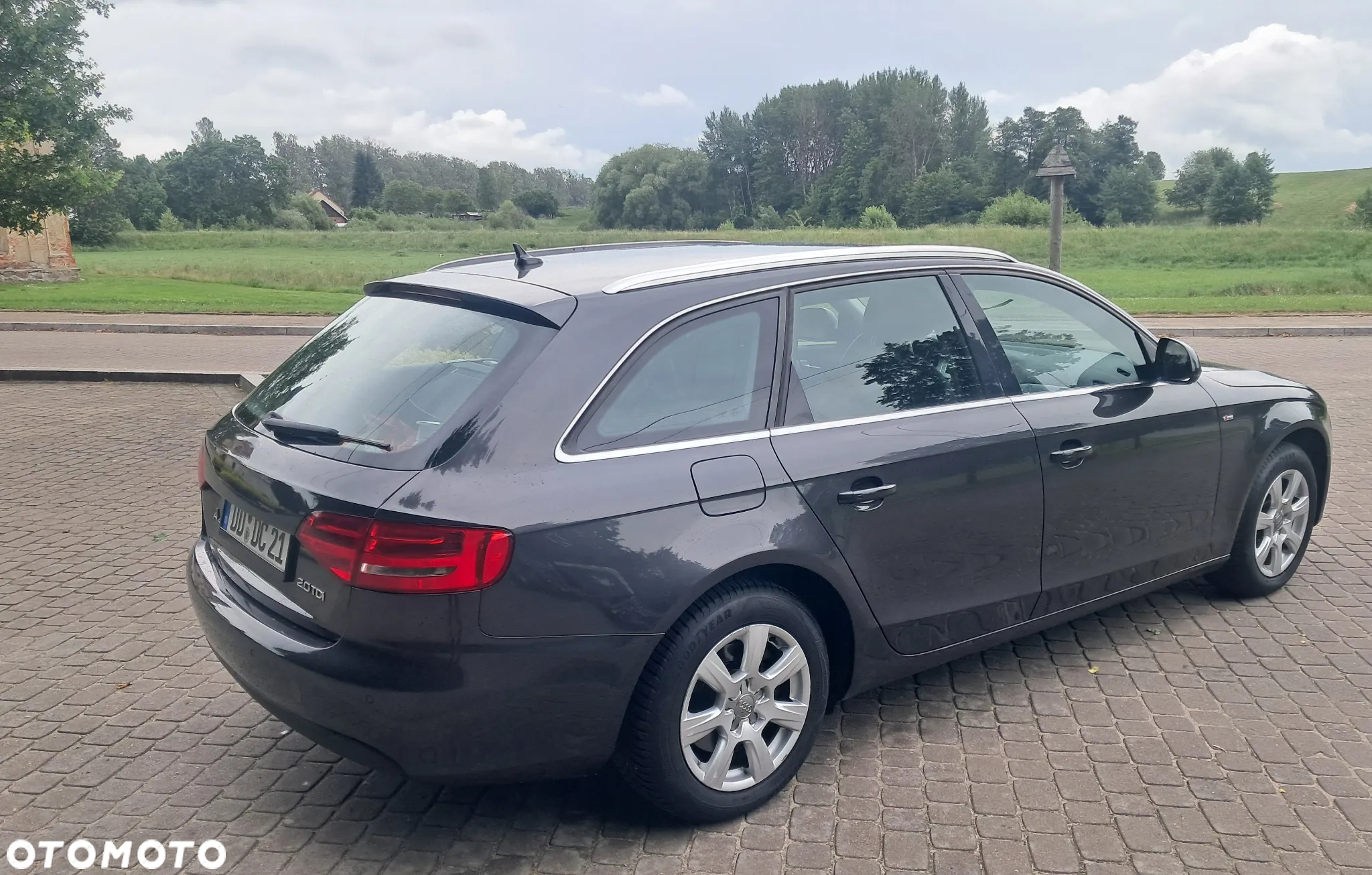 Audi A4 Avant 2.0 TDI DPF Ambiente - 4