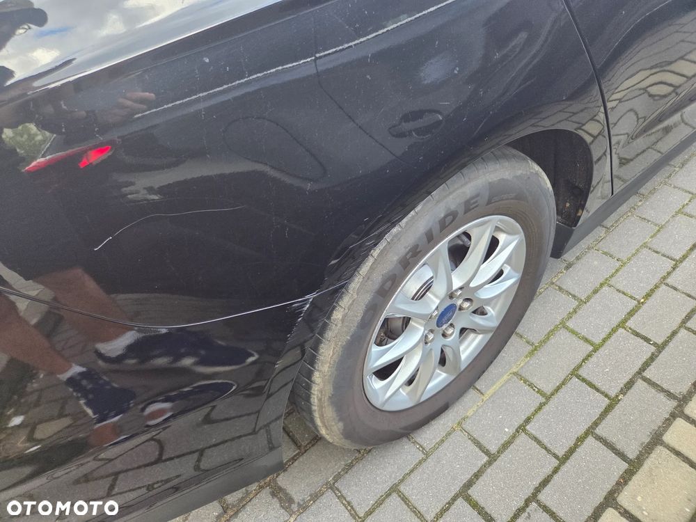 Ford Mondeo 1.5 EcoBoost Trend - 11