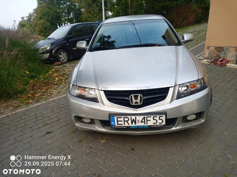 Honda Accord - 1