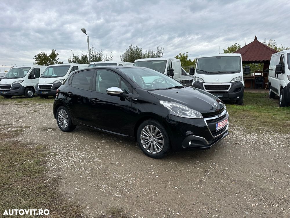 Peugeot 208 1.2 L PureTech Style - 3