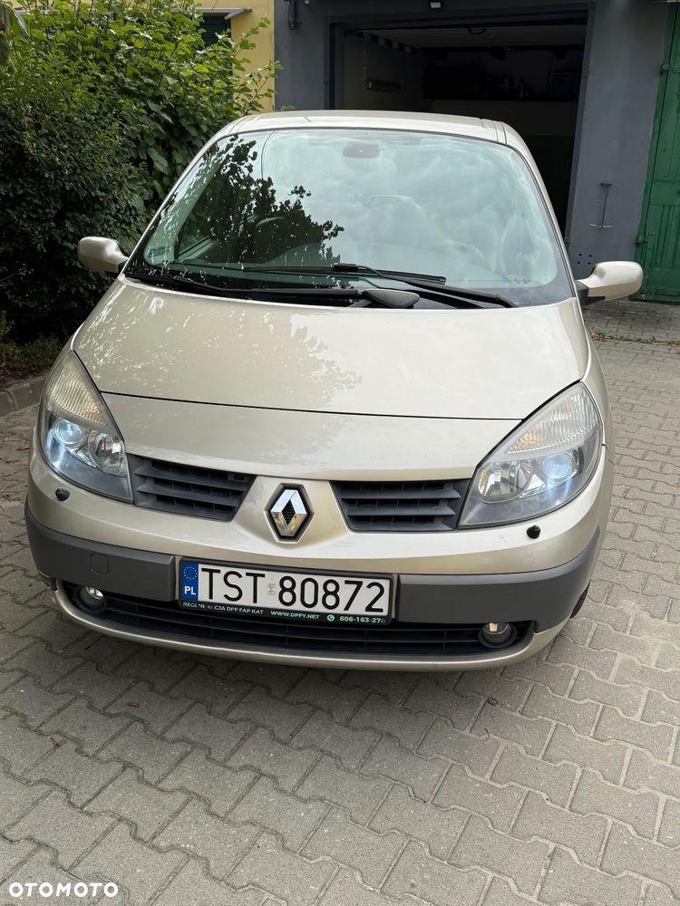 Renault Scenic - 1