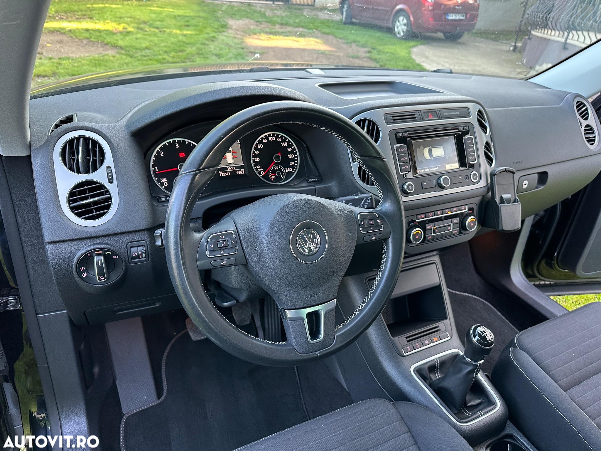 Volkswagen Tiguan 2.0 TDI DPF BlueMotion Technology Cup Sport & Style - 14