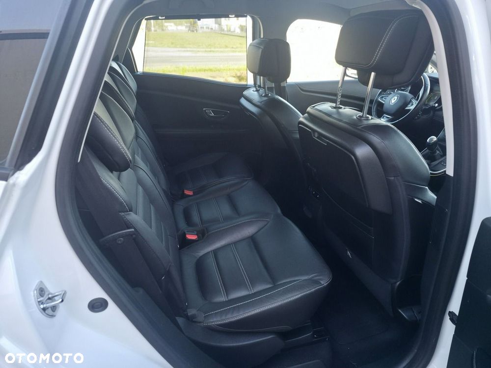 Renault Scenic - 9