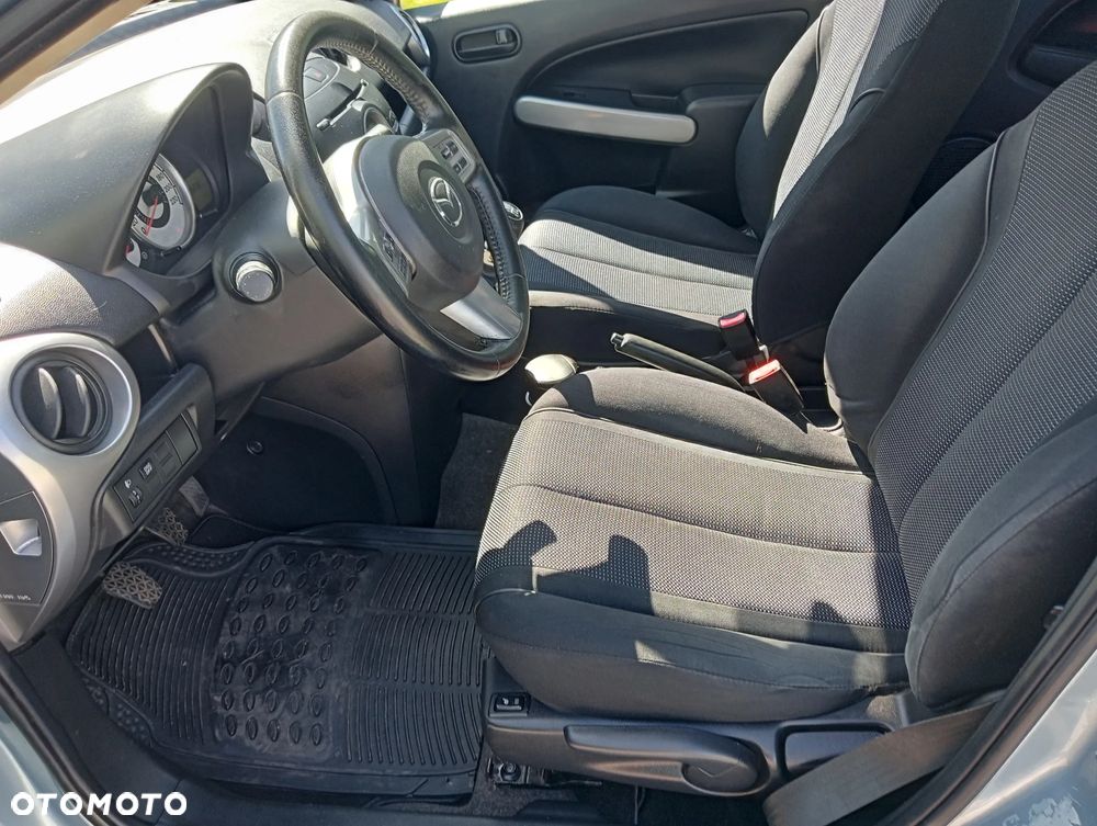 Mazda 2 - 19