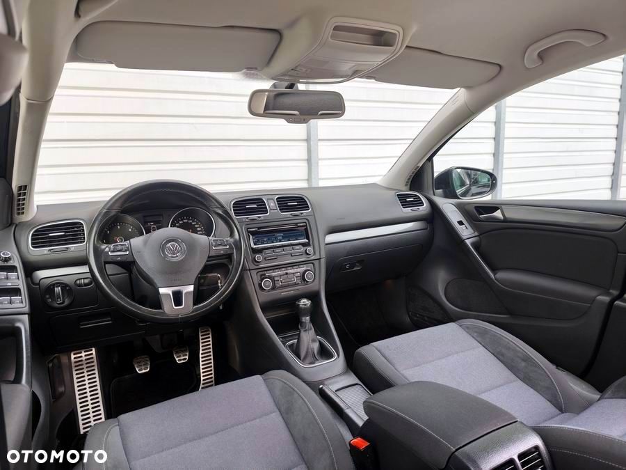 Volkswagen Golf 1.6 TDI DPF Highline - 20