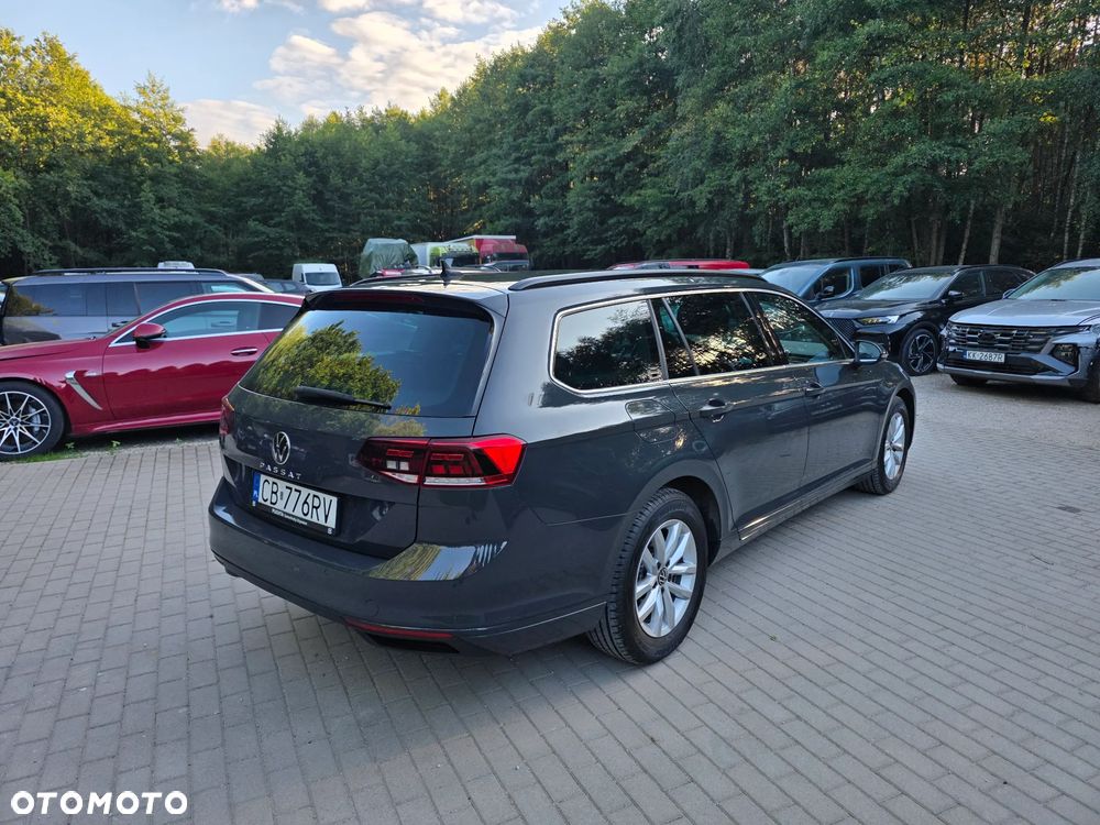 Volkswagen Passat 2.0 TDI SCR DSG Business - 4
