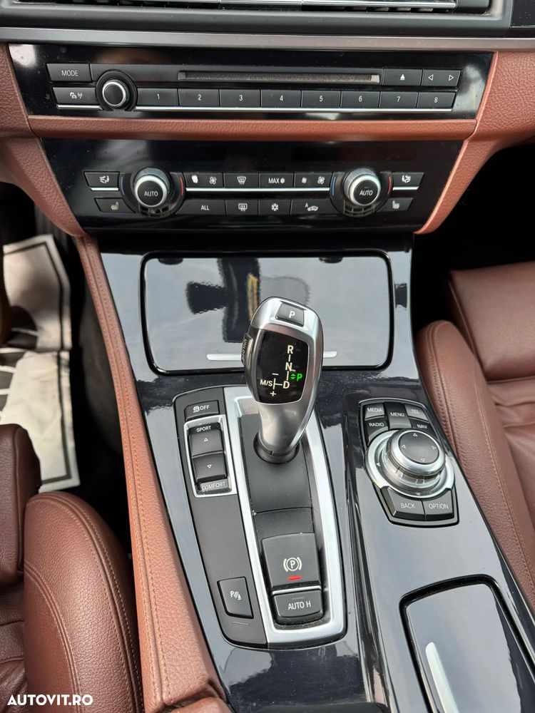 BMW Seria 5 520d - 13