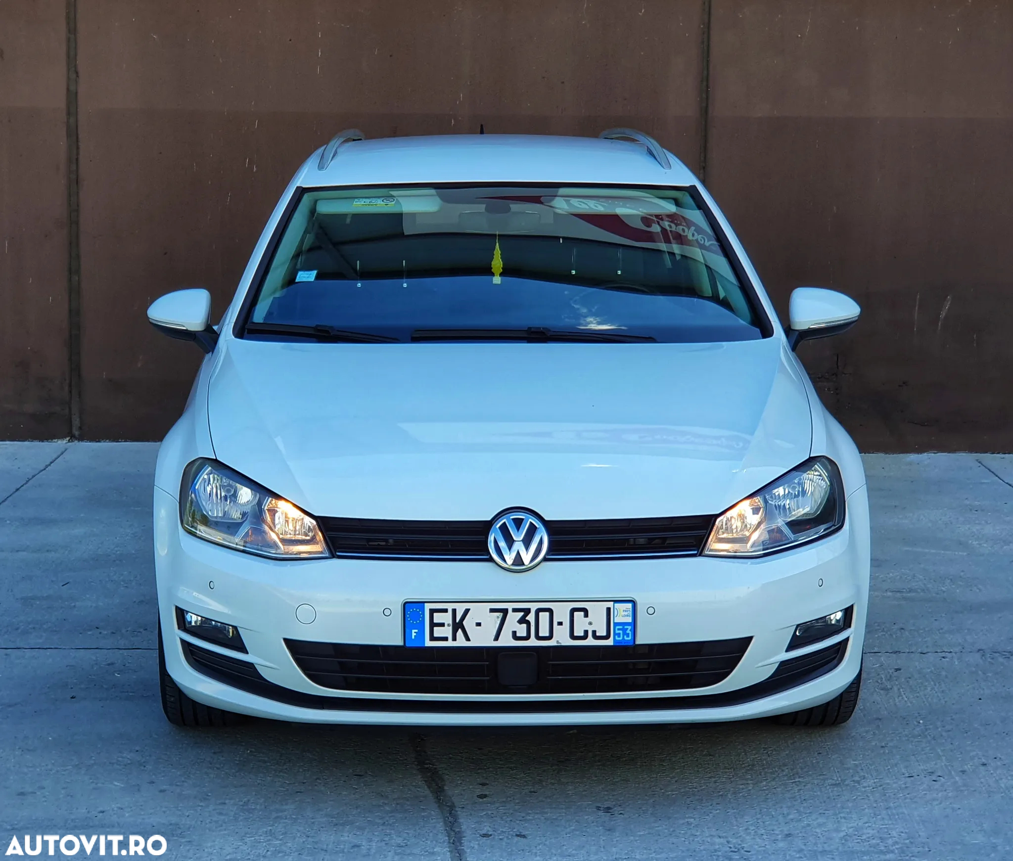 Volkswagen Golf 1.6 TDI BlueMotion Comfortline - 2