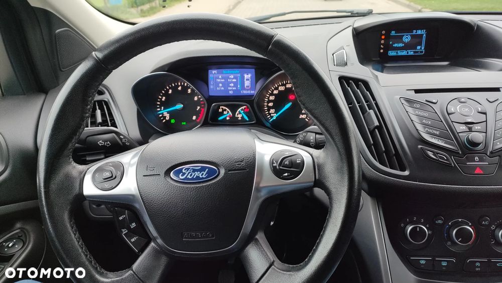 Ford Kuga 1.6 EcoBoost 2x4 Trend - 13