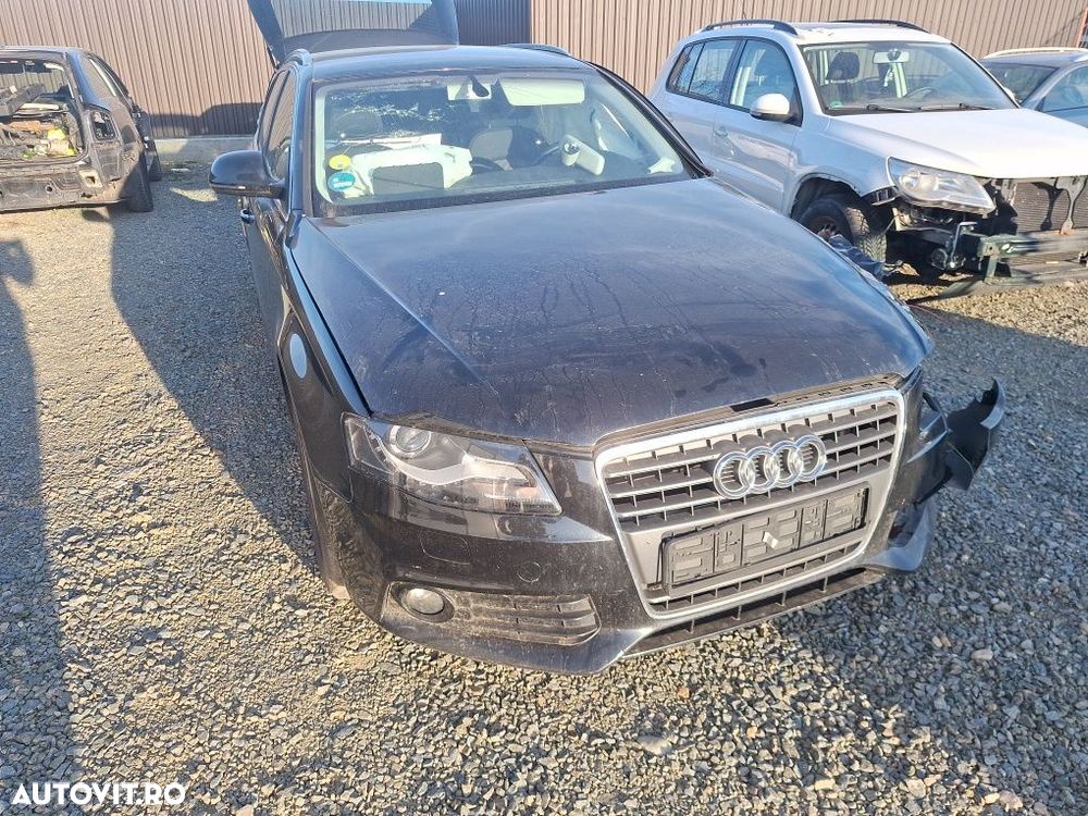 Dezmembrez Audi A4 B8 motor 1.8 tfsi cod CDH cod culoare LZ9Y  automat - 1