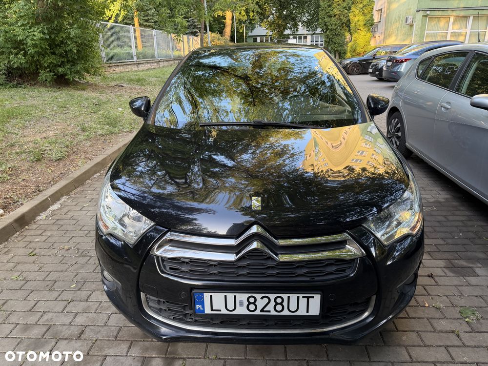 Citroën DS4 e-HDi 110 Chic - 1