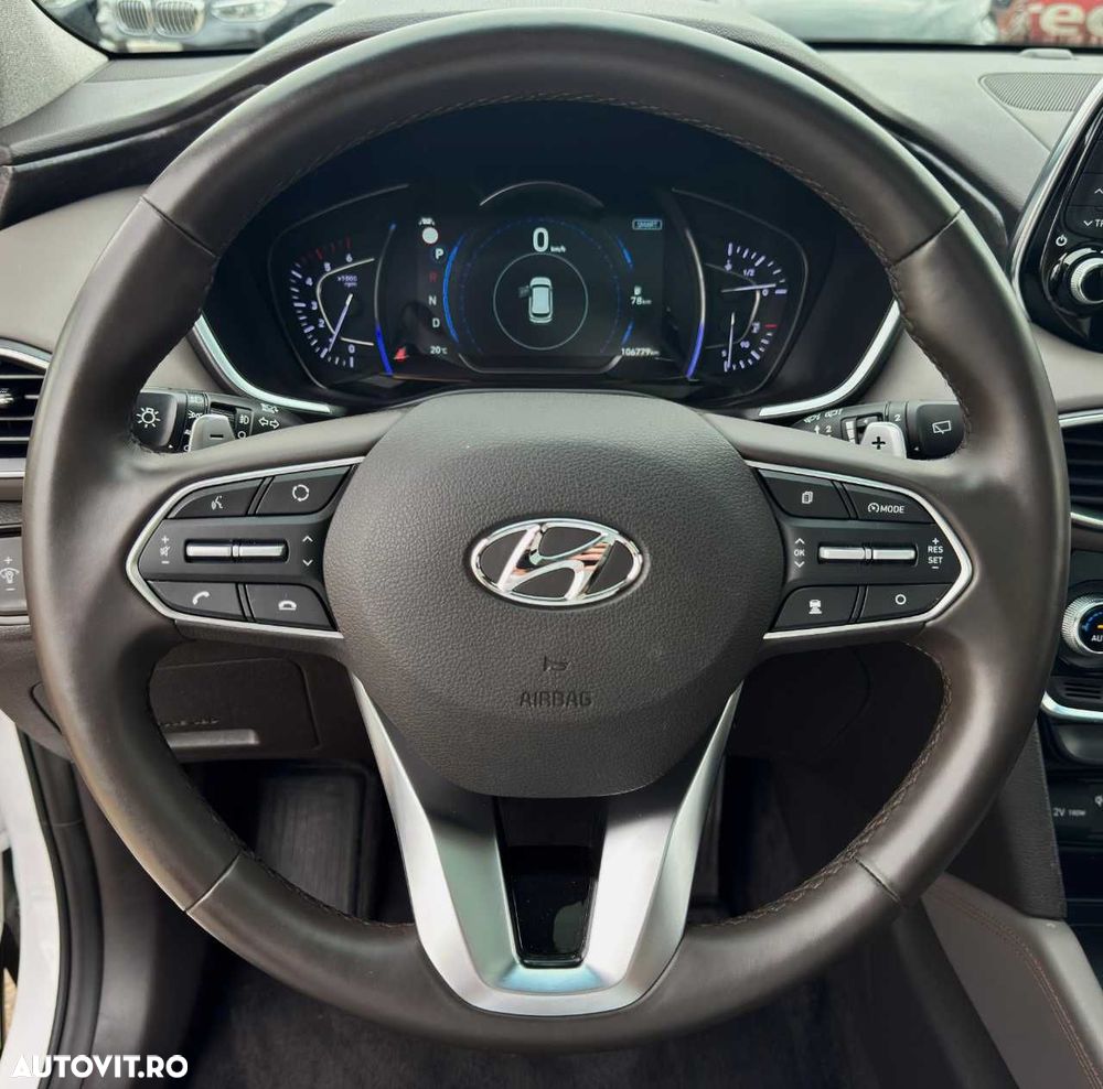 Hyundai Santa Fe - 24