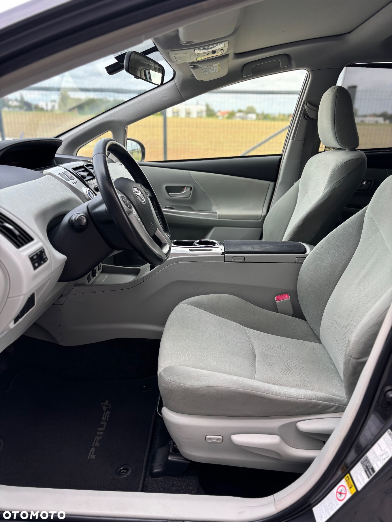 Toyota Prius+ (Hybrid) Life - 18