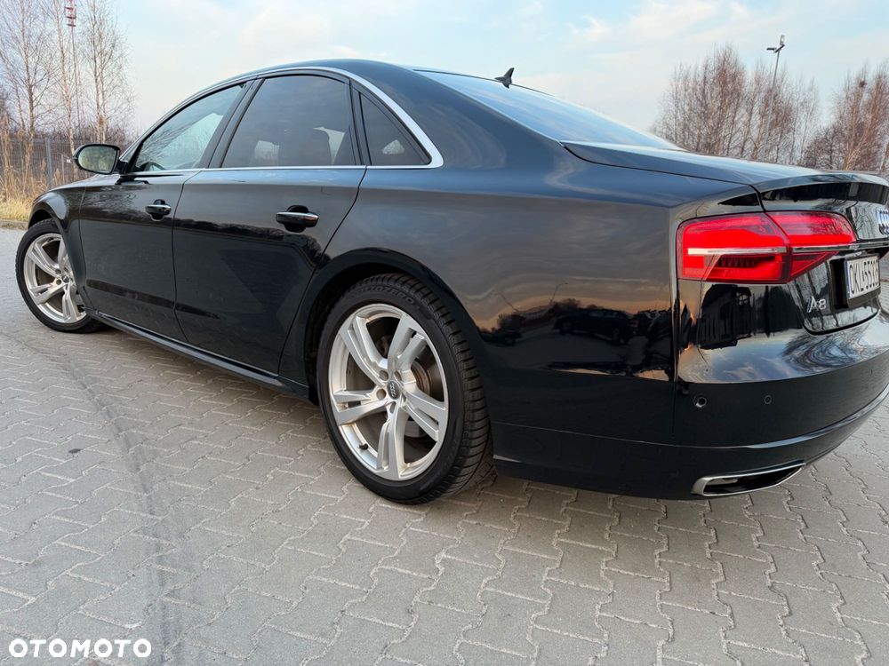 Audi A8 - 2
