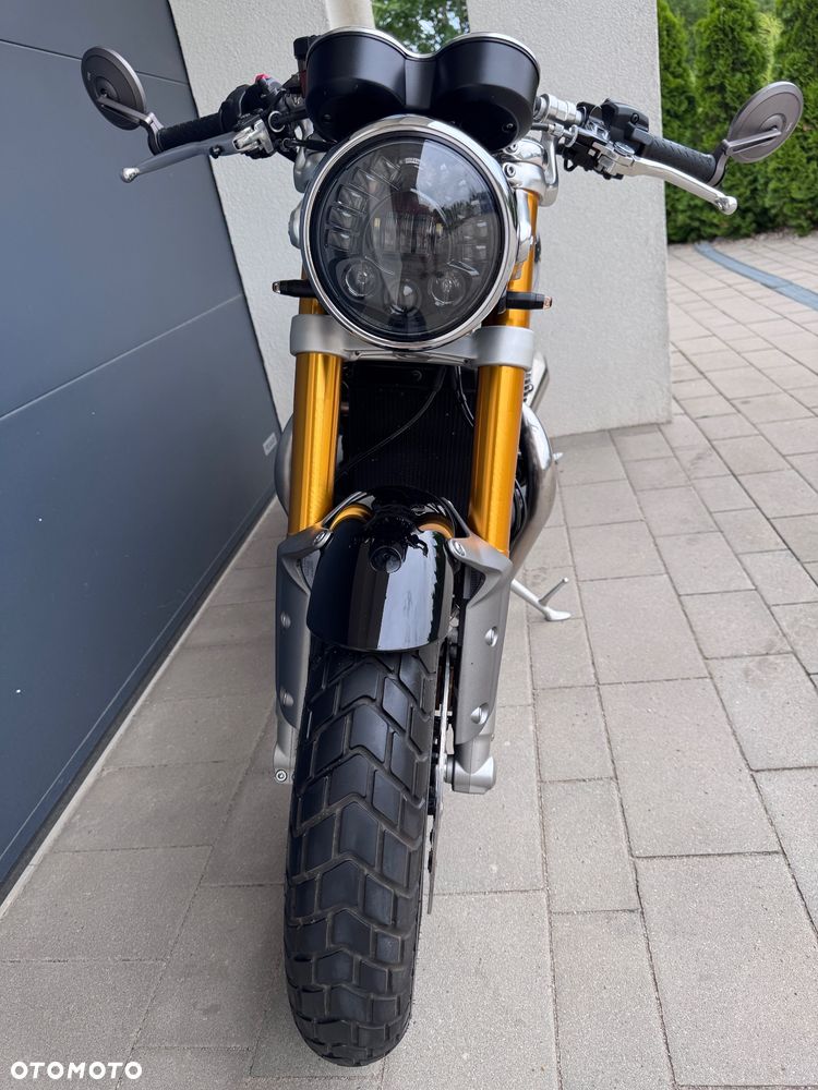 Triumph Thruxton - 22