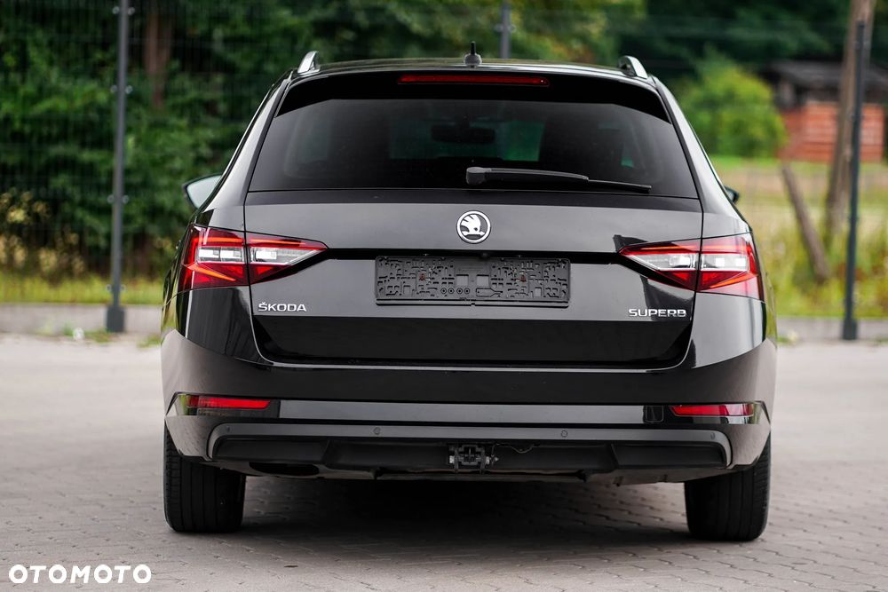 Skoda Superb 2.0 TDI Ambition - 8