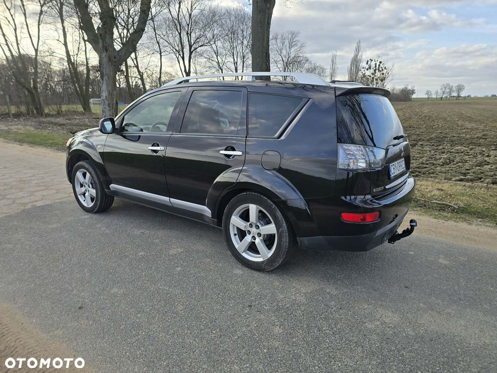 Mitsubishi Outlander 2.0 DID Intense - 5