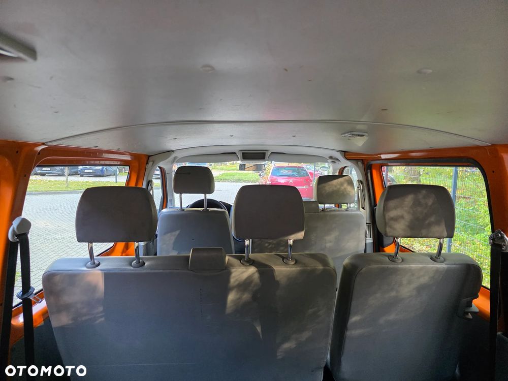 Volkswagen Transporter - 19