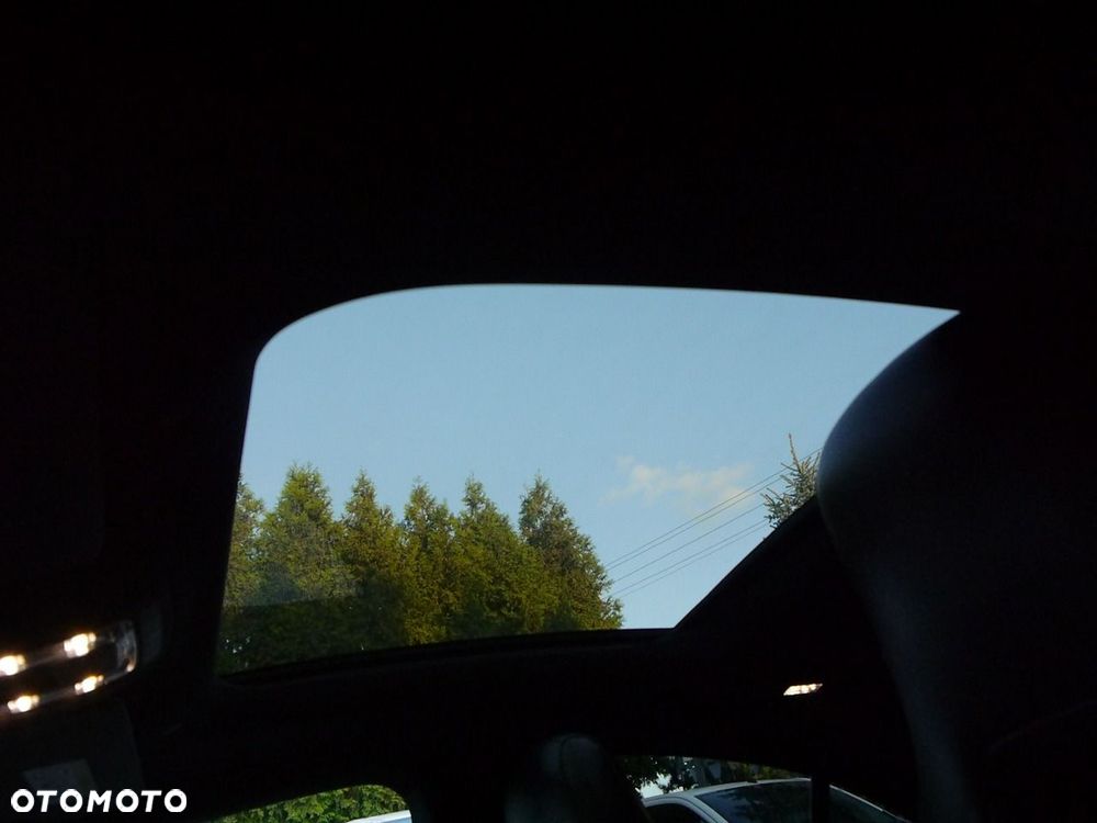 Mercedes-Benz CLA 200 7G-DCT AMG Line - 19