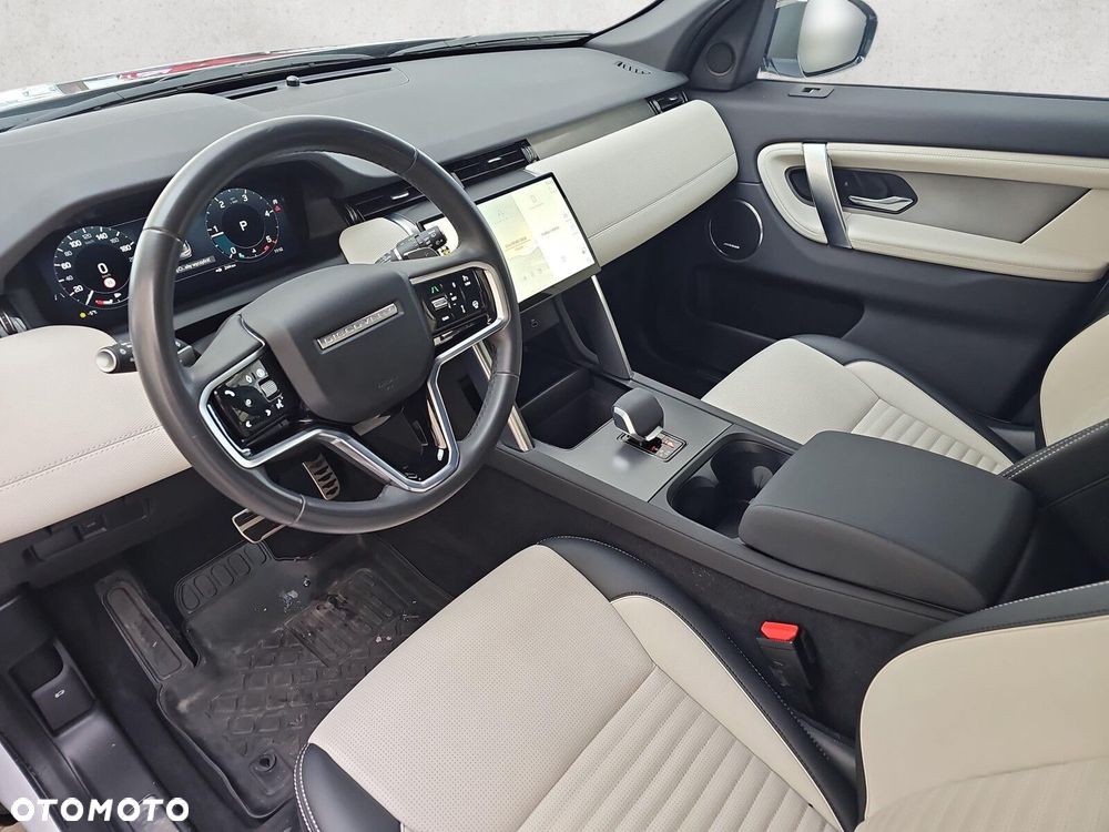 Land Rover Discovery Sport - 10