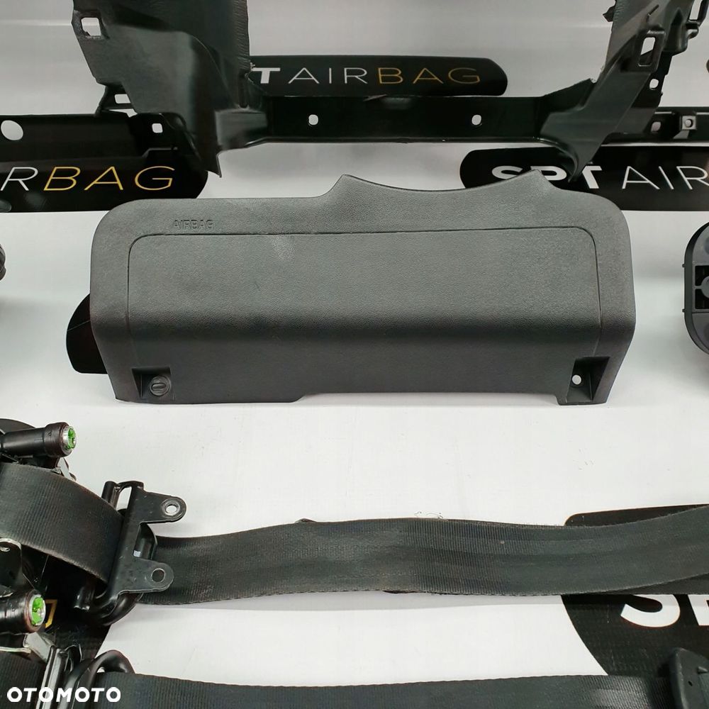 VOLVO V40  DESKA ROZDZIELCZA KONSOLA KOKPIT PULPIT PODUSZKI AIRBAG AIR BAG PASY KIT SET - 6