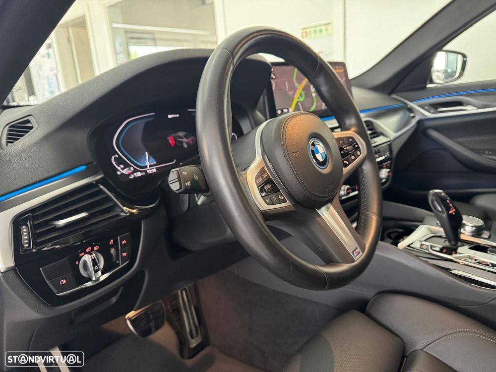 BMW 530 e Pack M - 21