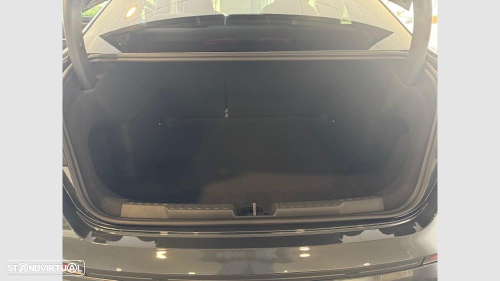 Audi A3 Limousine 30 TFSI Advanced S tronic - 19