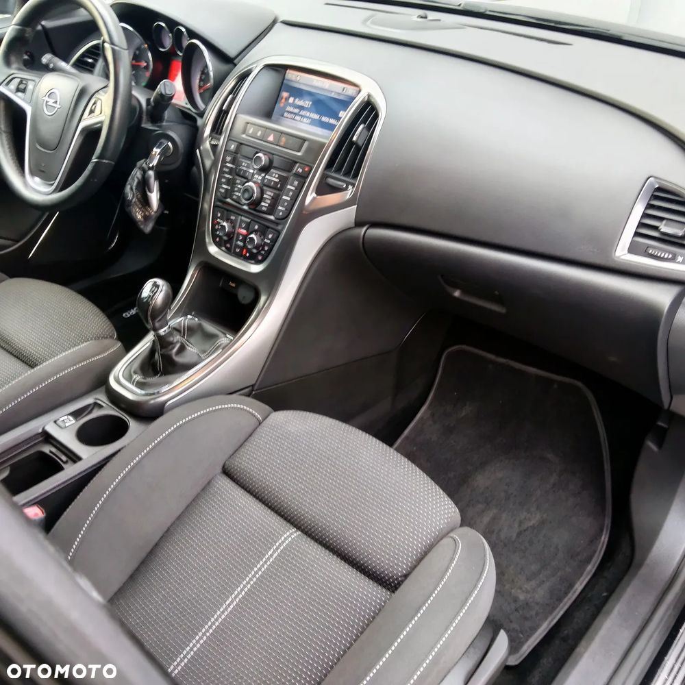 Opel Astra 1.4 Turbo Exklusiv - 16