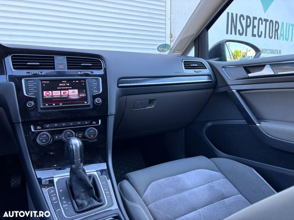 Volkswagen Golf 2.0 TDI (BlueMotion Technology) DSG Highline - 27