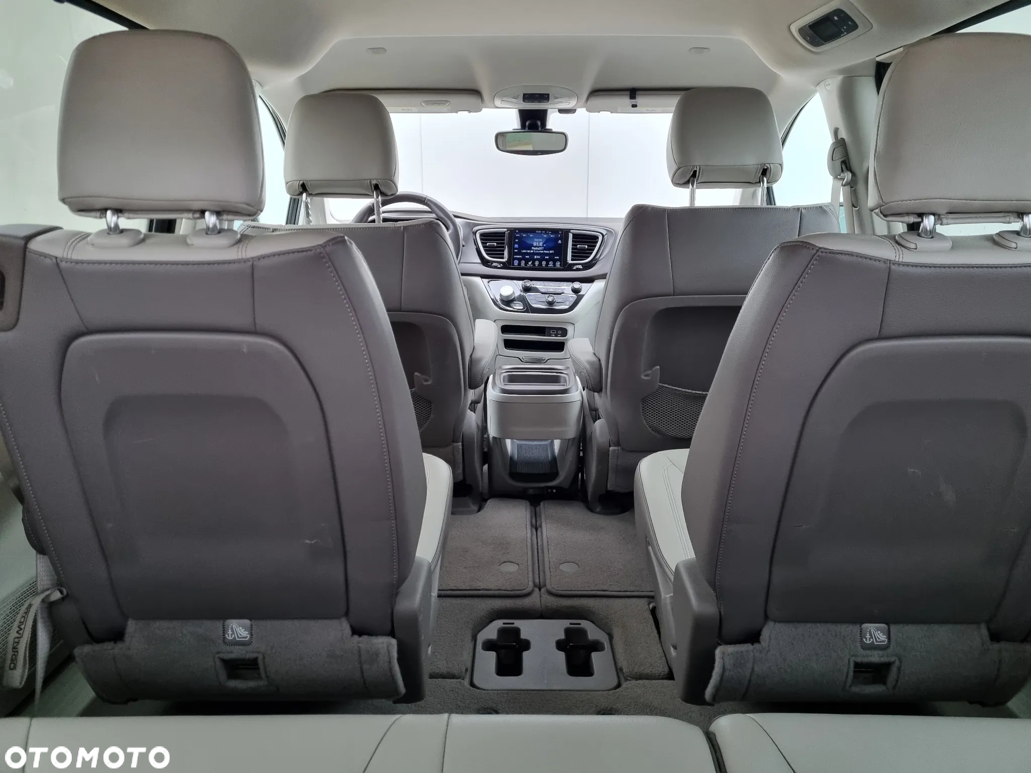 Chrysler Pacifica - 14