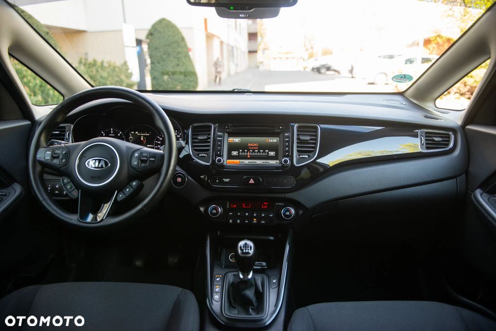 Kia Carens 1.7 CRDi Vision - 26