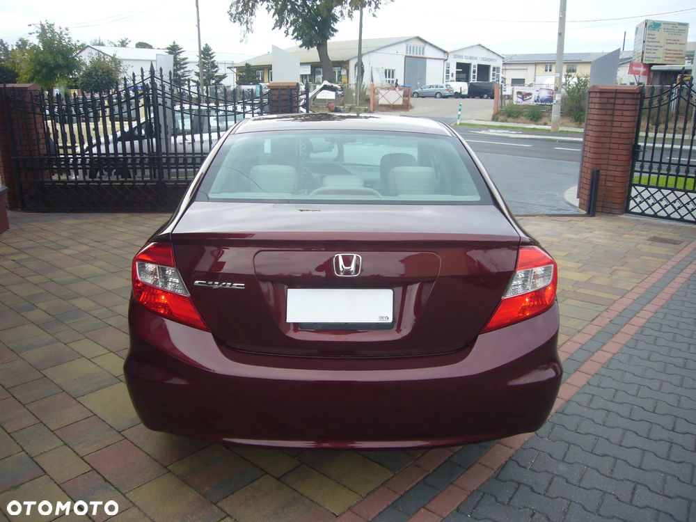 Honda Civic 1.8 Comfort - 8