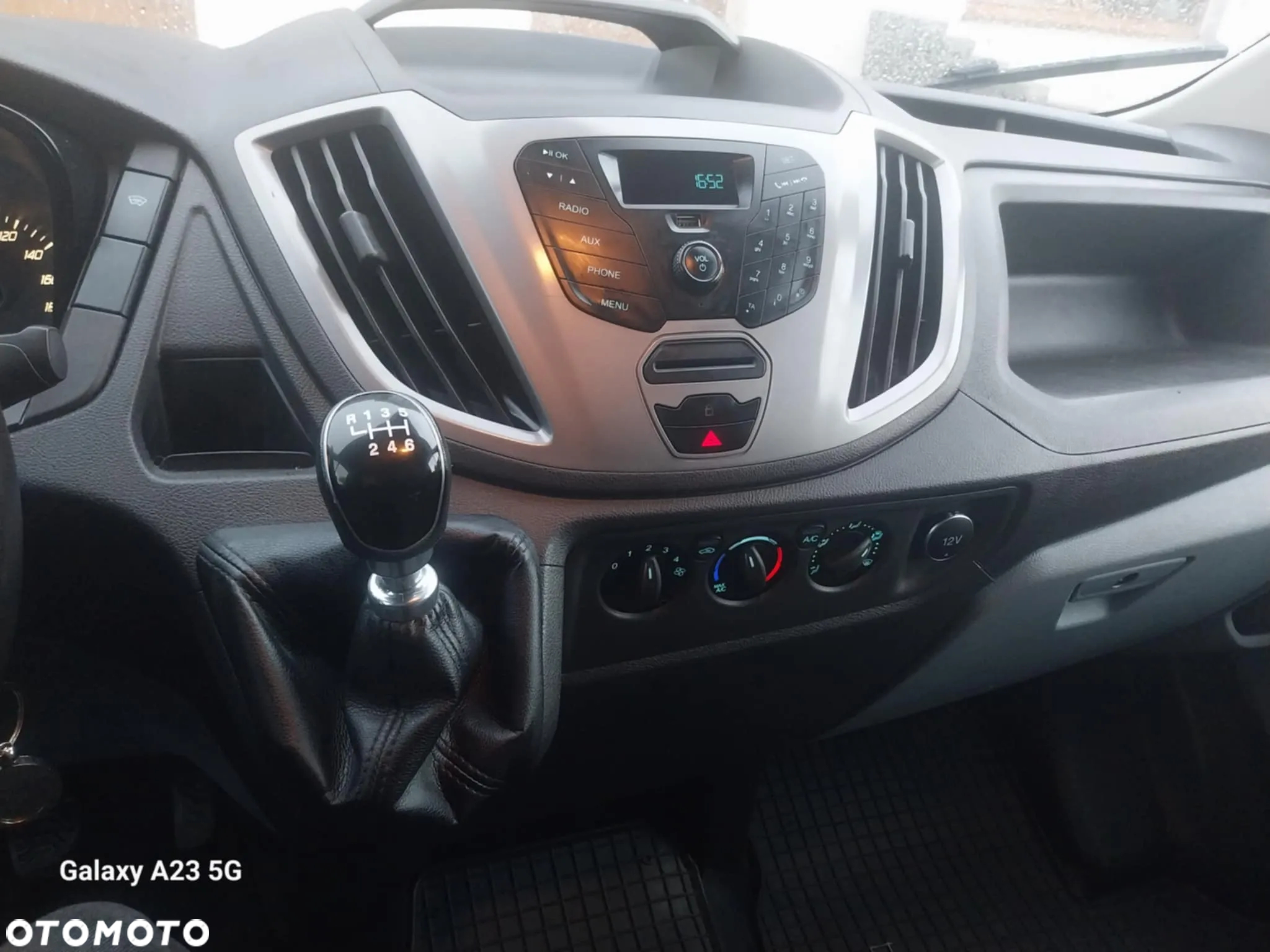 Ford Transit - 11