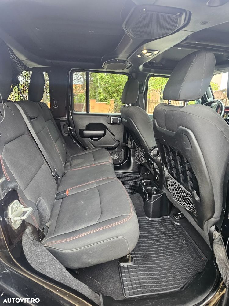Jeep Wrangler 2.0 Turbo AT8 Rubicon - 18