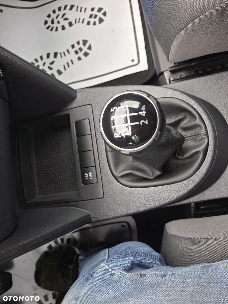 Volkswagen Touran 1.6 Basis - 30