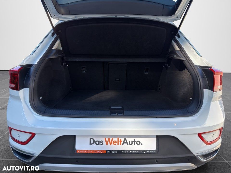 Volkswagen T-Roc - 11
